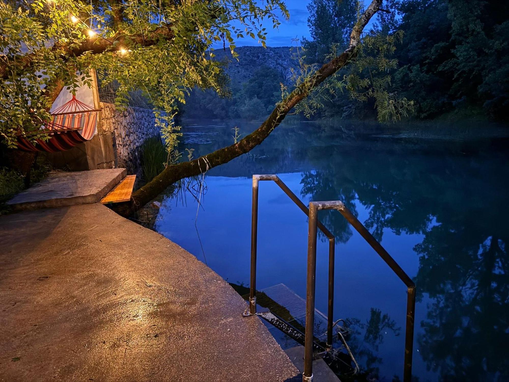 House On The River Blagaj Exterior foto